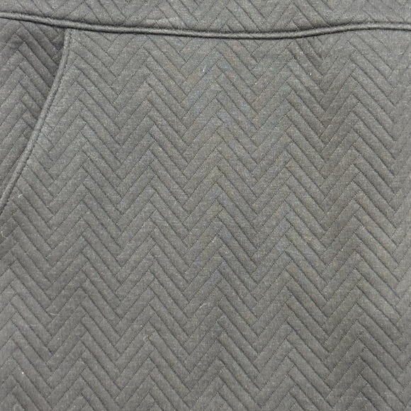 LOFT Black Herringbone Quilted Skirt - size 14 NWT - Picture 3 of 5